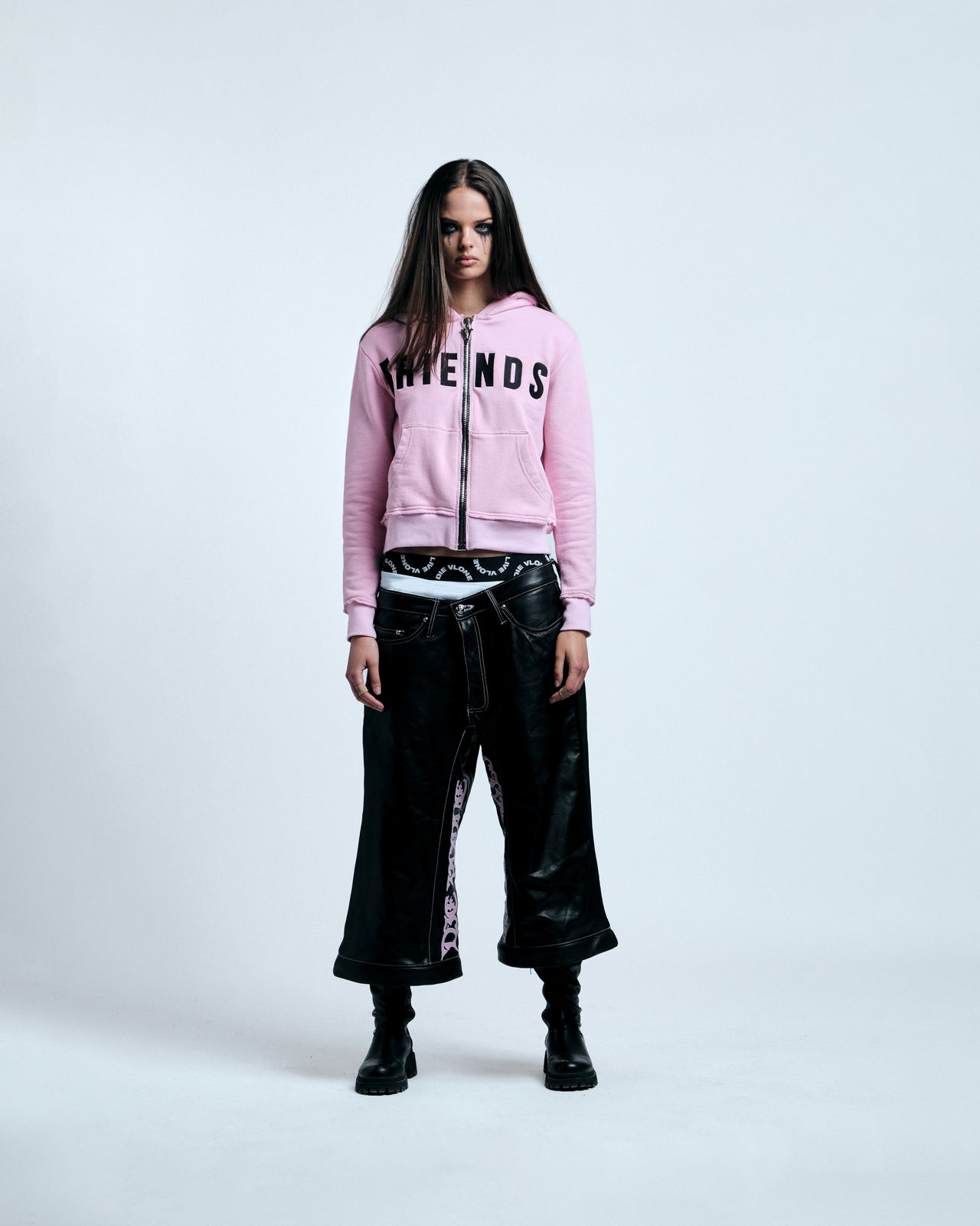 BLACK LIPSTICK FRIENDS- EMBROIDERED CROP TOP ZIP UP HOODIE (Pink)