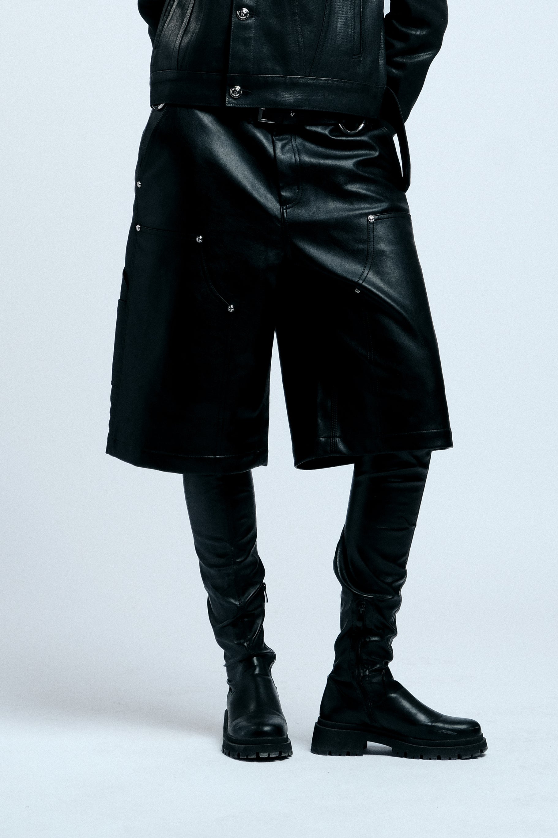 TAR WAXED DENIM SHORTS (Black)