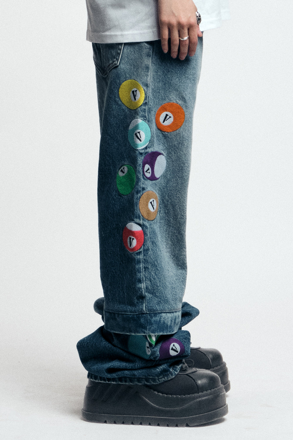 8 BVLL SKATER JEANS/SHORTS with “V” BALL KEYCHAIN