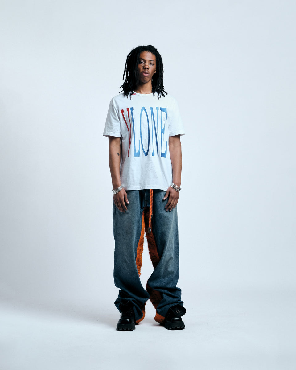 RED LIPSTICK OG EMBROIDERED T-SHIRT (white)