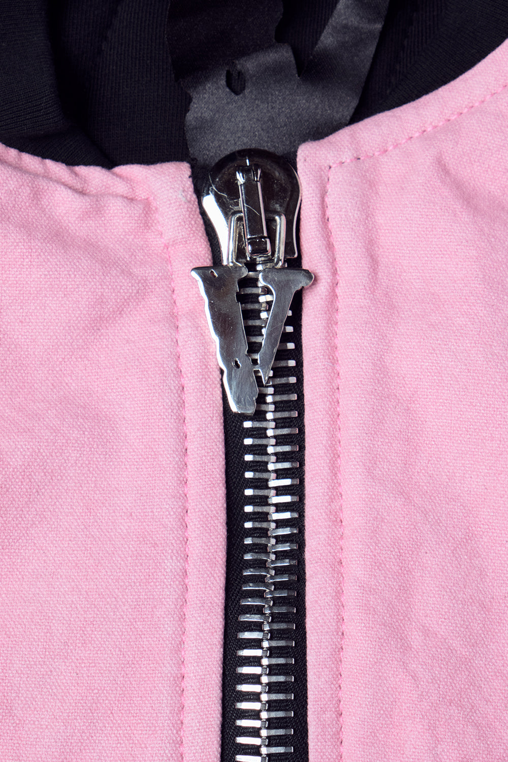 KISSING PINK VEST